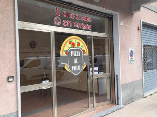 Pizza Al Volo Di Luca Sanguineti