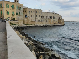 Off Street Café
