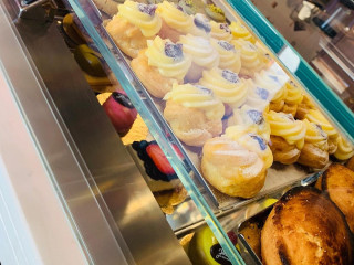 Flower's Home Bakery