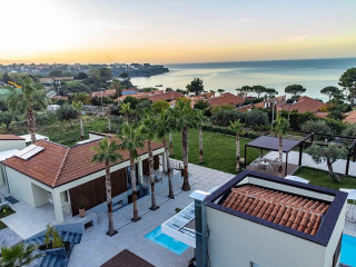 Insulae Resort