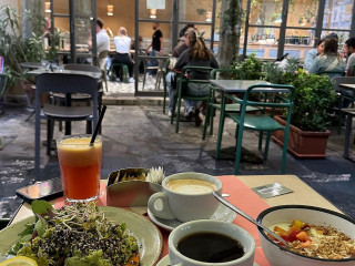 Shake Café
