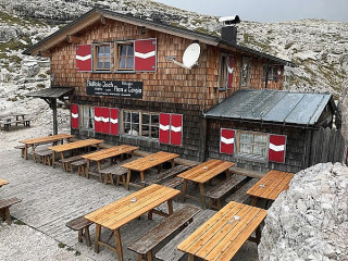 Rifugio Pian Di Cengia