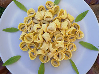Pasta E Pasticci