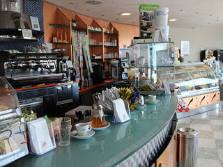 Cafe Medea