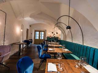 Flurin Bar, Restaurant Suites
