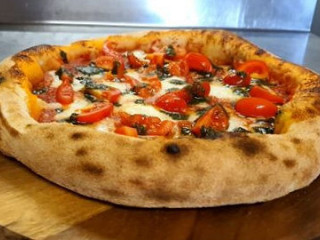 Pizzeria Fantasia Di Lettieri Stefano