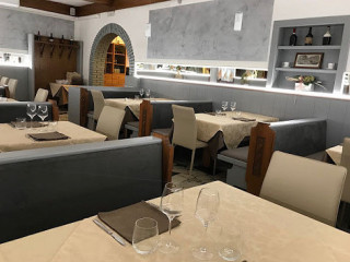 Pizzeria Jolly