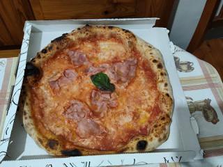 Giando’s Pizza