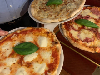 Pizzaeria La Lanterna