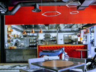 Osterie Meccaniche Pizzeria