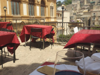 Teatro Pizzeria