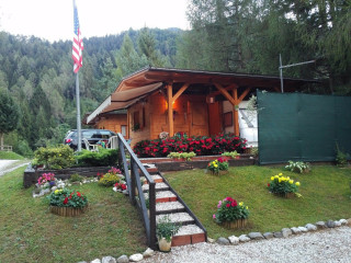 International Camping Di Cologna