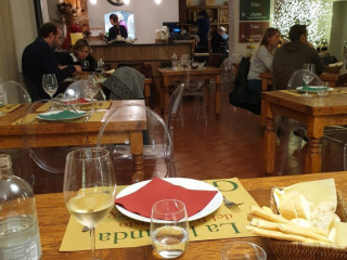 Vino Bruschette