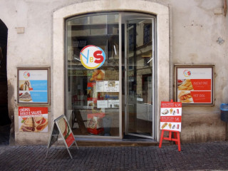 Yes, Yogo E Snack