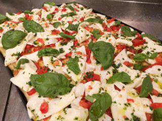 Alice Pizza