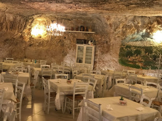 La Grotta Degli Avi