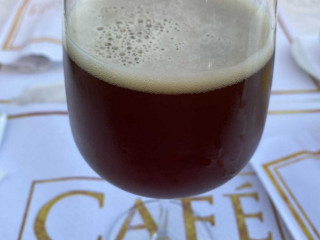 Cafe De Ville