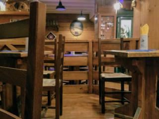 Canyon Pub Barbisano
