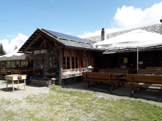 Pertinger Alm