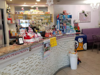 Glamour Cafe