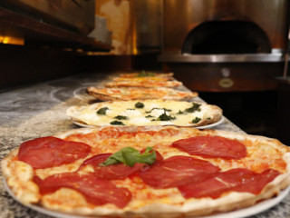 Amici Della Pizza