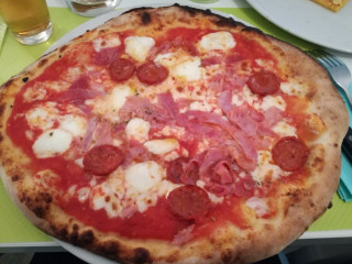 Gianni's