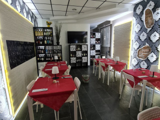 C'e Pizza Per Te