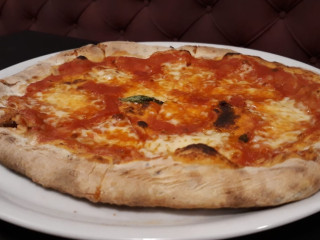 Ca'baroni,pizza,cuore E Piccola Cucina