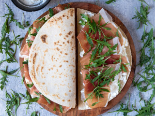 Sedicipiadina