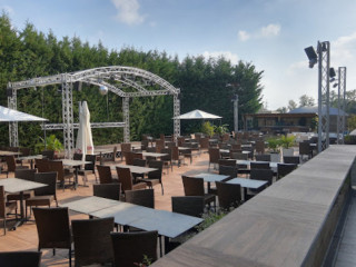 On The Road Cafe