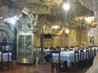 La Grotta