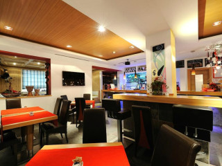 Matisse Bistro American Lounge