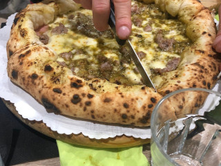 Mani In Pasta
