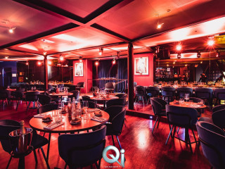 Qi Clubbing