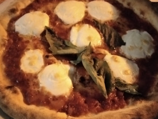 Amici's Pizzeria
