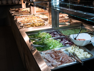 Il Moro Pizzeria, Steakhouse