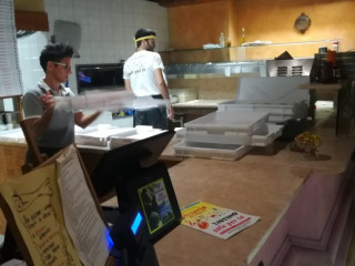 Pizzeria