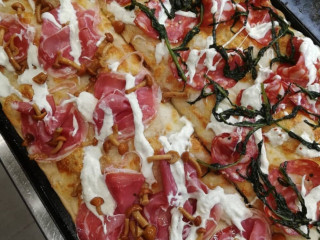 Alice Pizza