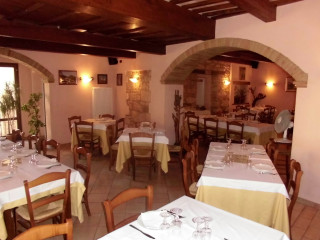 La Cantinella