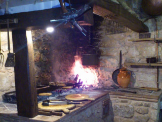 Osteria Santi E Briganti