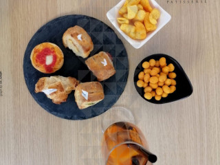 Della Ventura Patisserie