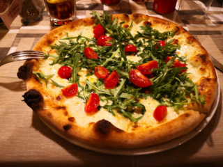 Pizzeria La Rustica Di Raia Daniela E C
