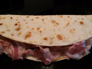 Piadine In Bianco E Nero