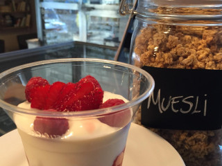 Mugs Co Cozy Cafe Bakery