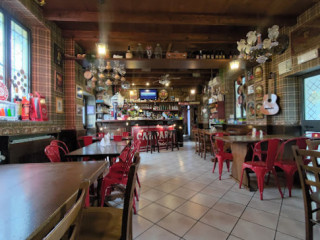 Sisters' Pub