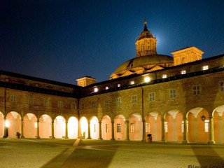 La Tavola Del Chiostro