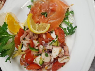 Cleo Cafe