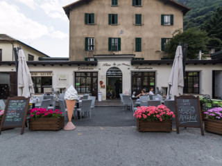 La Piazza