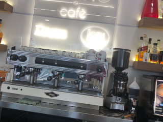 Artino Café