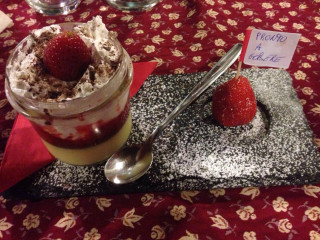 Locanda, E Pizzeria La Pizza Pazza